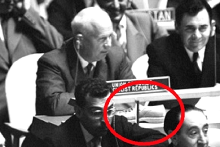 Наглость запада удивляет, смешит и злит: сразу хочется туфлей или чем потяжелее