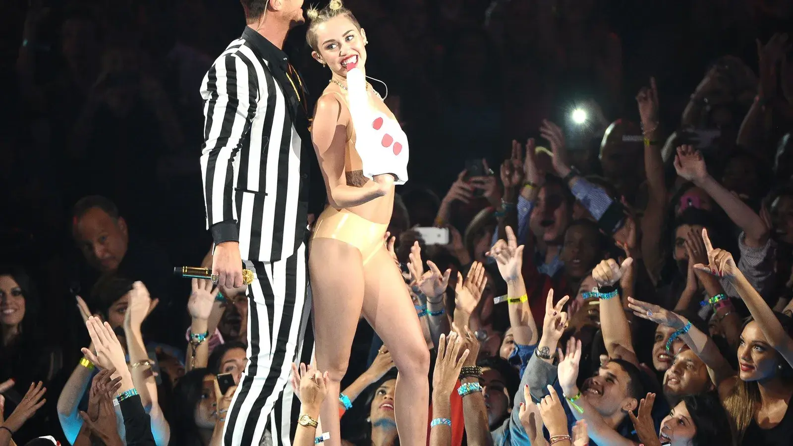 Почему Майли Сайрус — величайшая поп-звезда 21 века