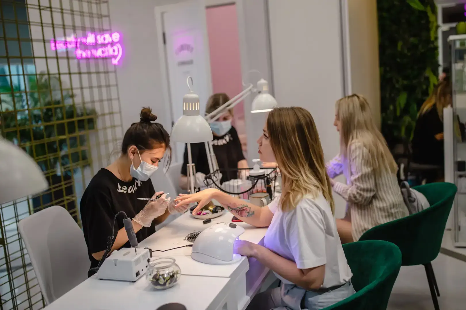 "Россия за пределами России": для элиты Дубай становится гаванью военного времени