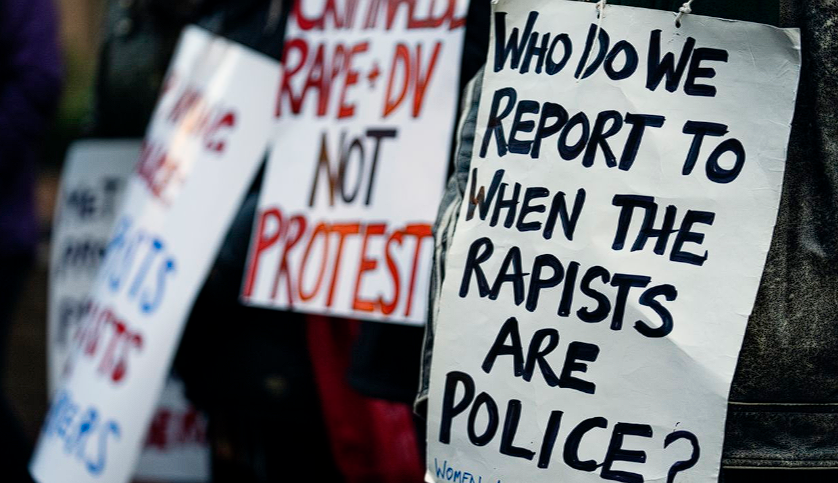 «Монстр в форме»: как неудачи полиции позволили элитному британскому офицеру совершить несколько преступлений на сексуальной почве