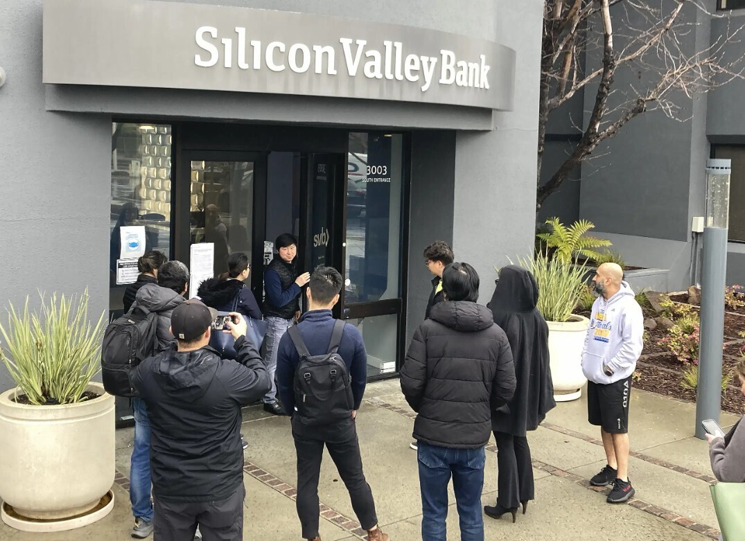 Крах Silicon Valley Bank вызвал шок на финансовом и технологическом рынках США