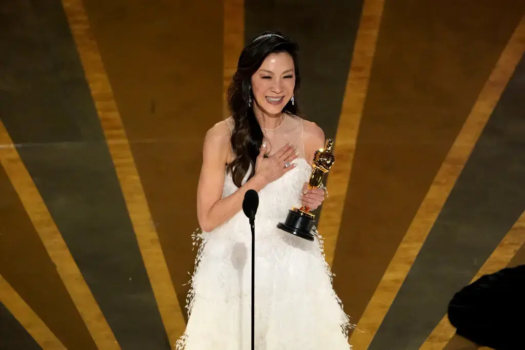 "Оскар" собрал 18,7 миллиона зрителей Зрительская аудитория росла второй год подряд, но по-прежнему оставалась третьей по посещаемости ...