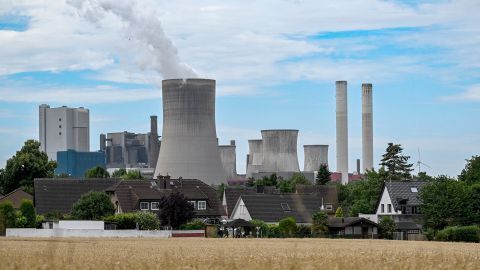 Европейский союз согласен добиваться глобального отказа от ископаемого топлива в преддверии конференции по климату.