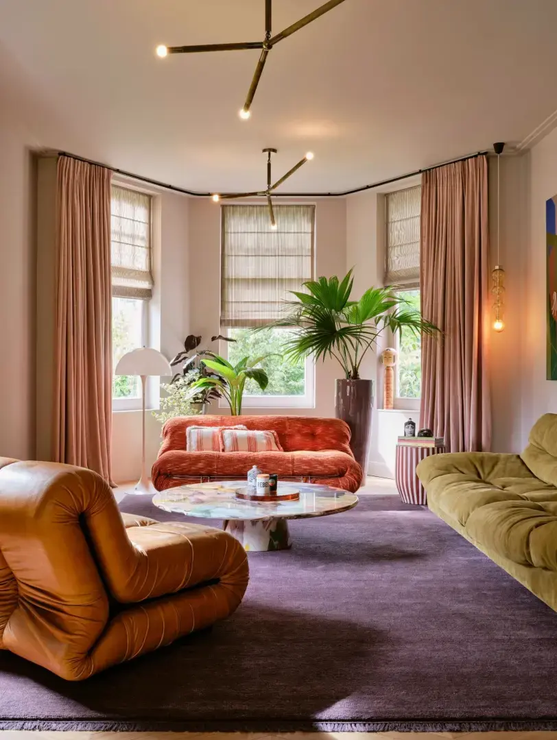 Этюд цвета и формы — в гостях у актрисы Кэрис ван Хаутен.