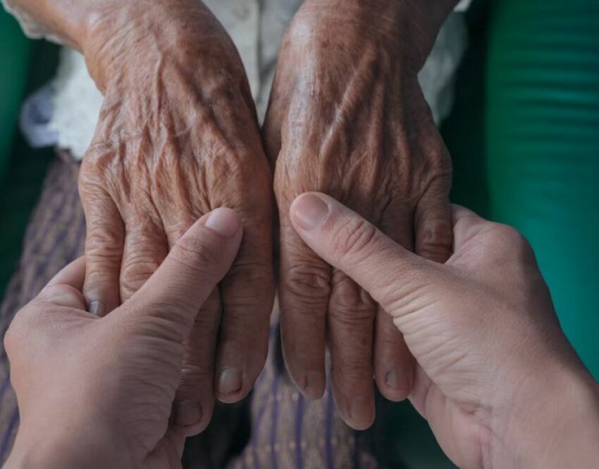 Россияне получат повышенную социальную пенсию с 1 апреля