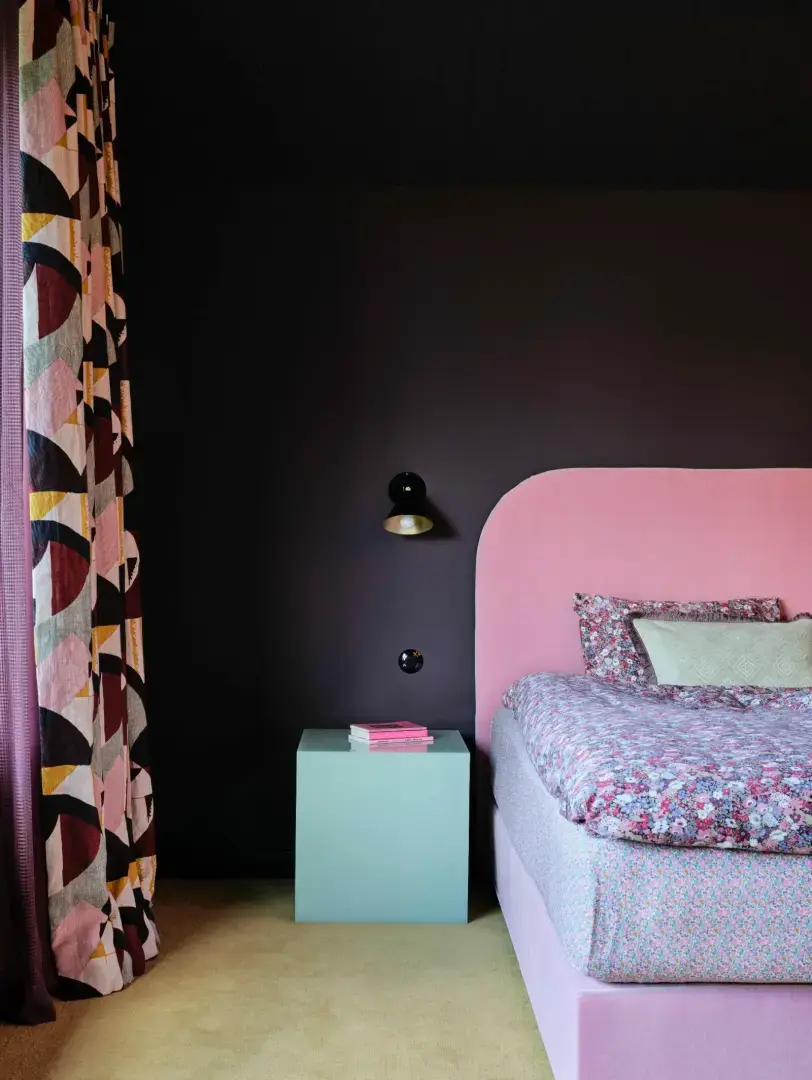 Этюд цвета и формы — в гостях у актрисы Кэрис ван Хаутен.