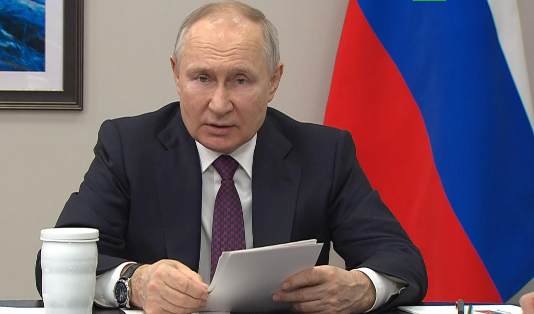 Поддержите ли вы Владимира Путина на президентских выборах 2024 года? Будет ли он достойно управлять страной в будущем? Опрос среди Россиян