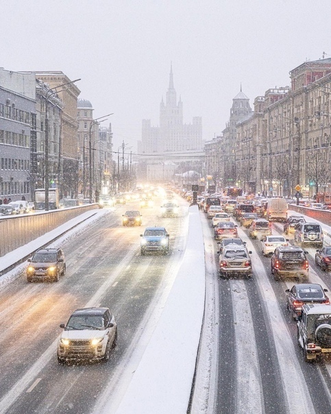 ●В РФ появятся штрафы с камер за езду без страховки.