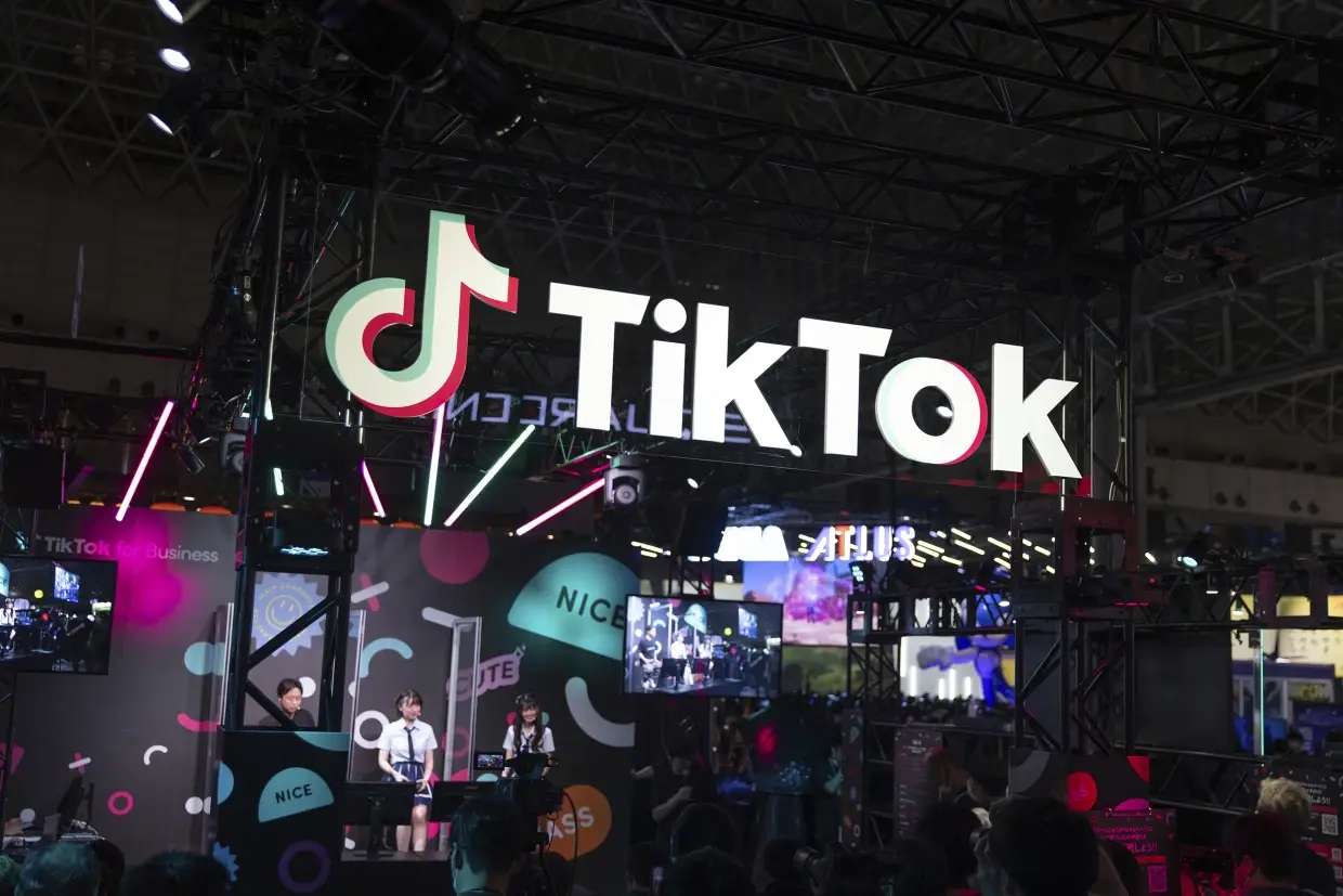 Администрация Байдена говорит китайским владельцам TikTok продать доли в приложении или столкнуться с возможным запретом в США
