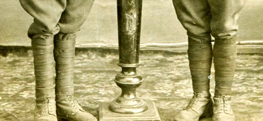 Знаете ли вы, что раньше солдаты обматывали ноги до колен матерчатыми лентами?