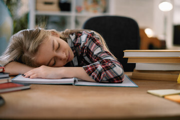 Как всего 39 минут сна могут разрушить здоровье, счастье и школьный день вашего ребенка.