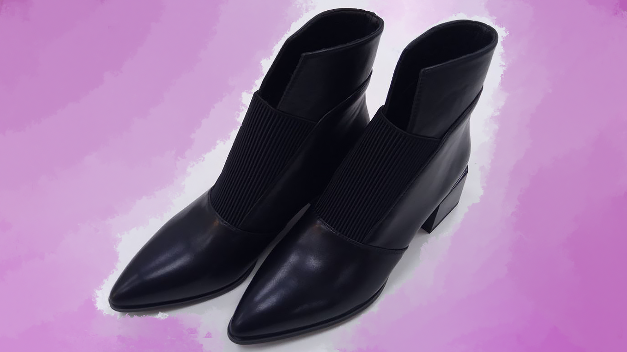 Простые советы по уходу за замшей и кожей