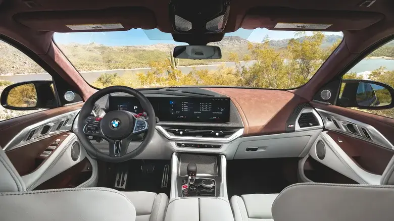 BMW XM 2023 года First Drive: производительность будущего, которую мы можем оставить позади