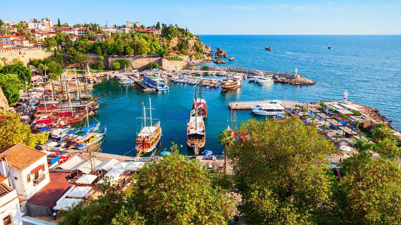 Турция была разрушена землетрясением. Как это повлияло на туризм.