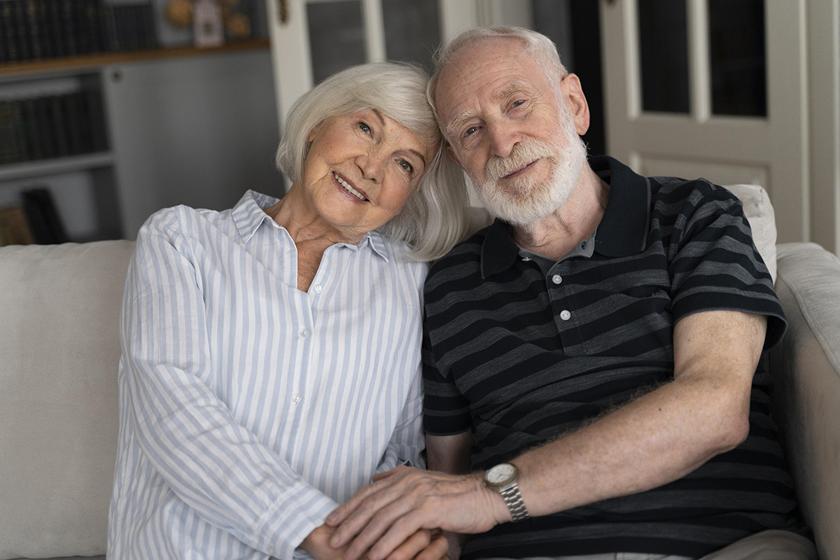 В 19 регионах России будут предоставлять выплаты семейным парам, которые прожили вместе 50 лет и более