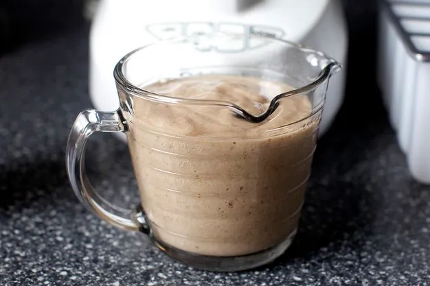 Банан, нутелла и соленые фисташки