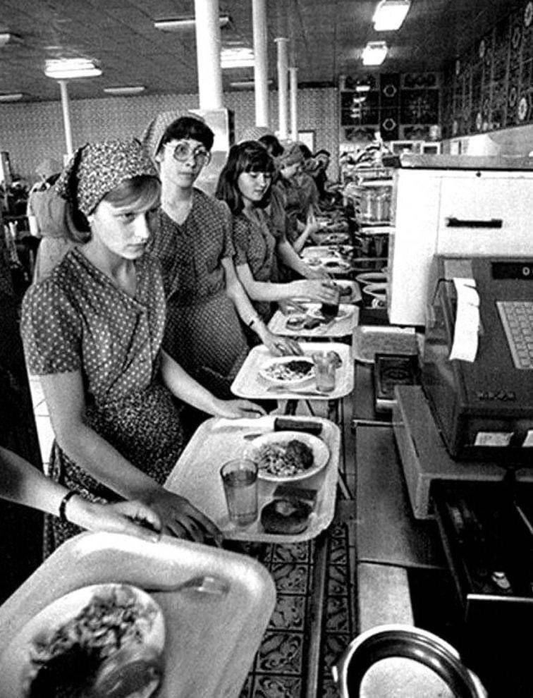 Столовая на доверии!