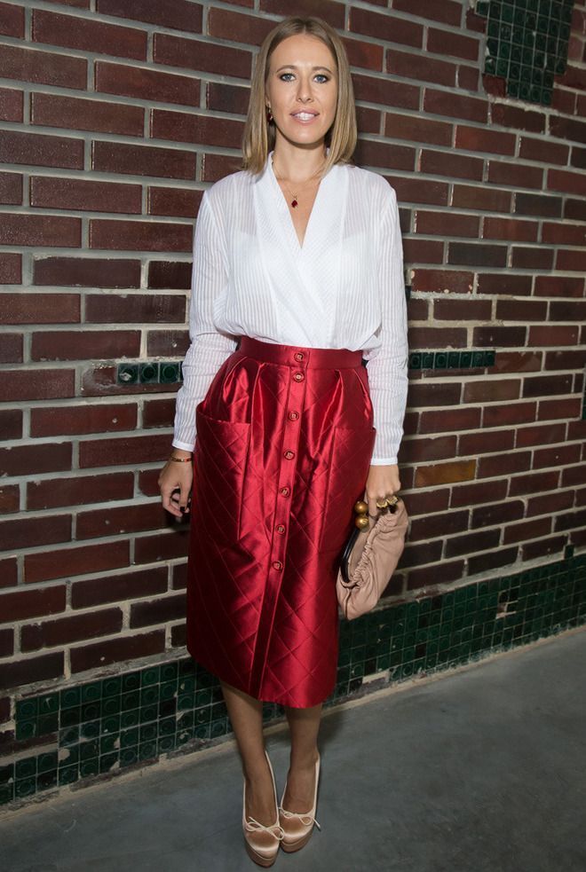 Стильные образы Собчак: сочетая женственность женщины-журналиста и строгость политика