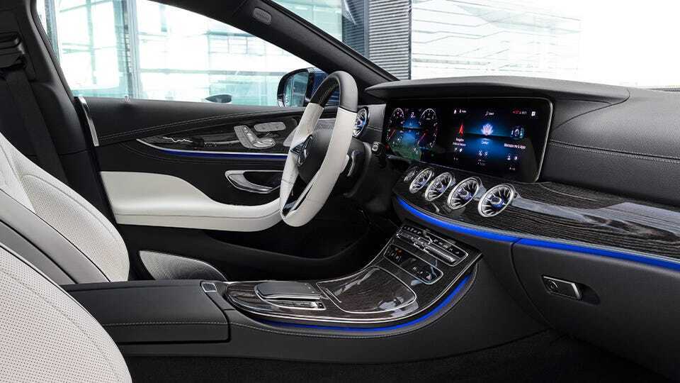 ОБЗОР Mercedes-Benz CLS 2023 года: пышный и умный, но тесный