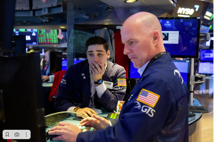 Акции колеблются, поскольку следующее решение ФРС по процентной ставке остается неопределенным