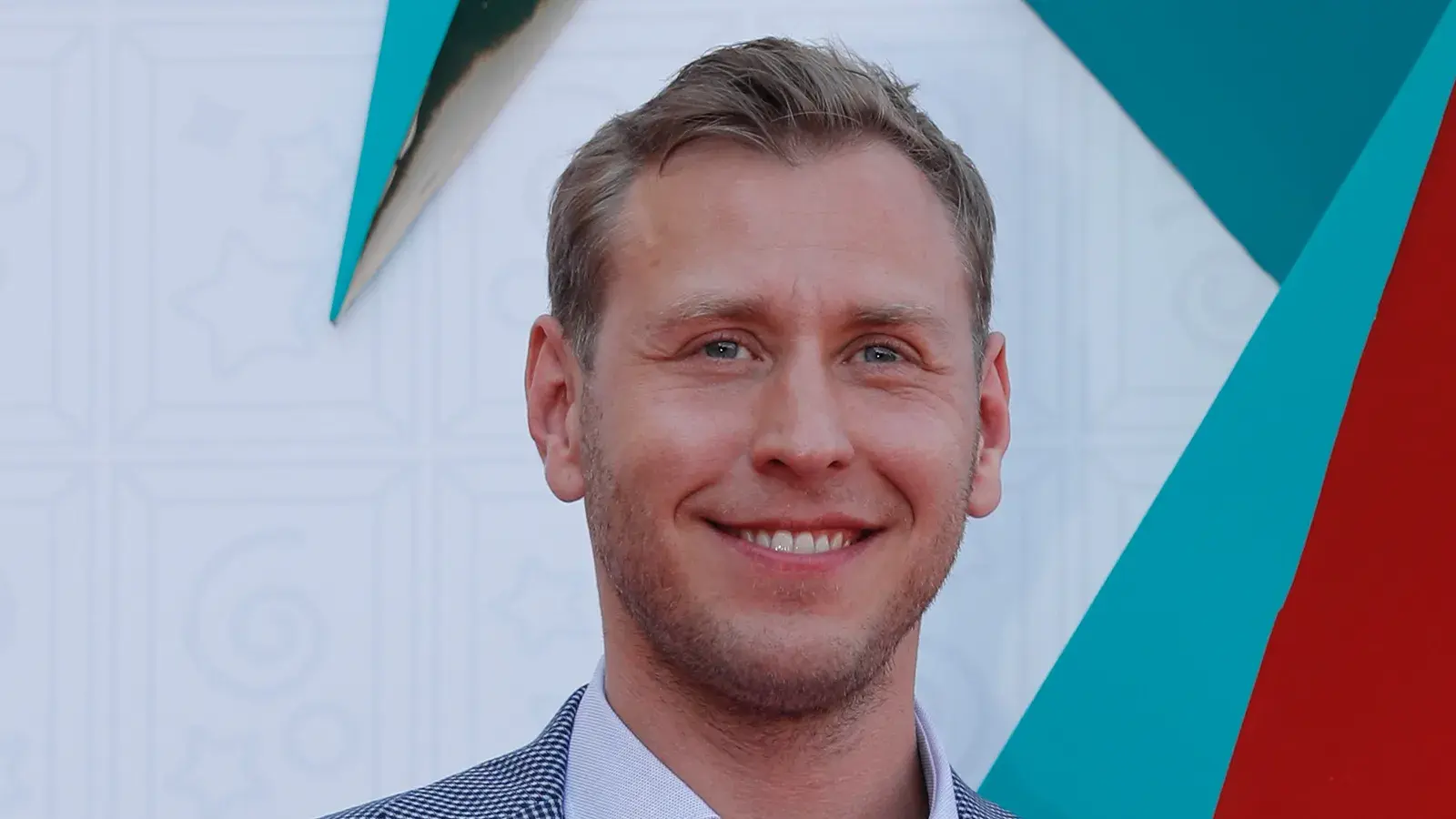 Сотрудники ГИБДД заподозрили звезду «Кухни» Михаила Тарабукина в пьяной езде