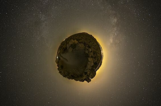 Астероид образовал облако обломков после столкновения с космическим аппаратом