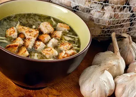 Разнообразьте низкокалорийные рецепты с помощью чеснока