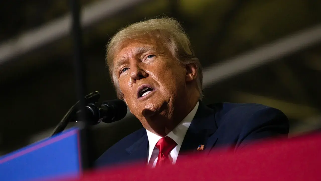 Трамп и его советники ожидают возможного обвинительного заключения по делу о "скрытых деньгах