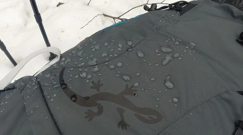 Уход за военной одеждой.