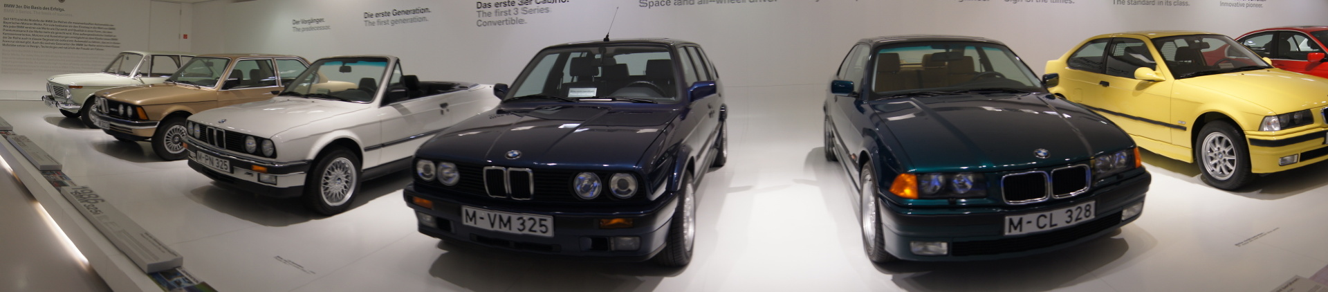 Вот как должен выглядеть современный музей одного из автопроизводителей. Это музей истории БМВ..Мюнхен