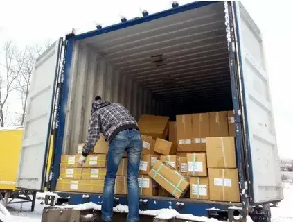 Трудная работа дальнобойщик.