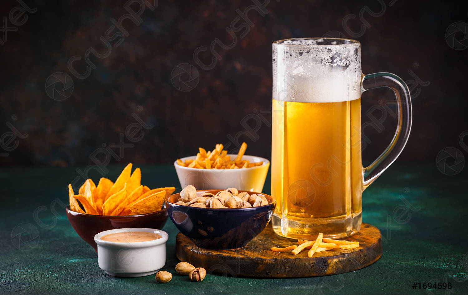 "Вечерний алкоголизм: когда привычка становится болезнью"