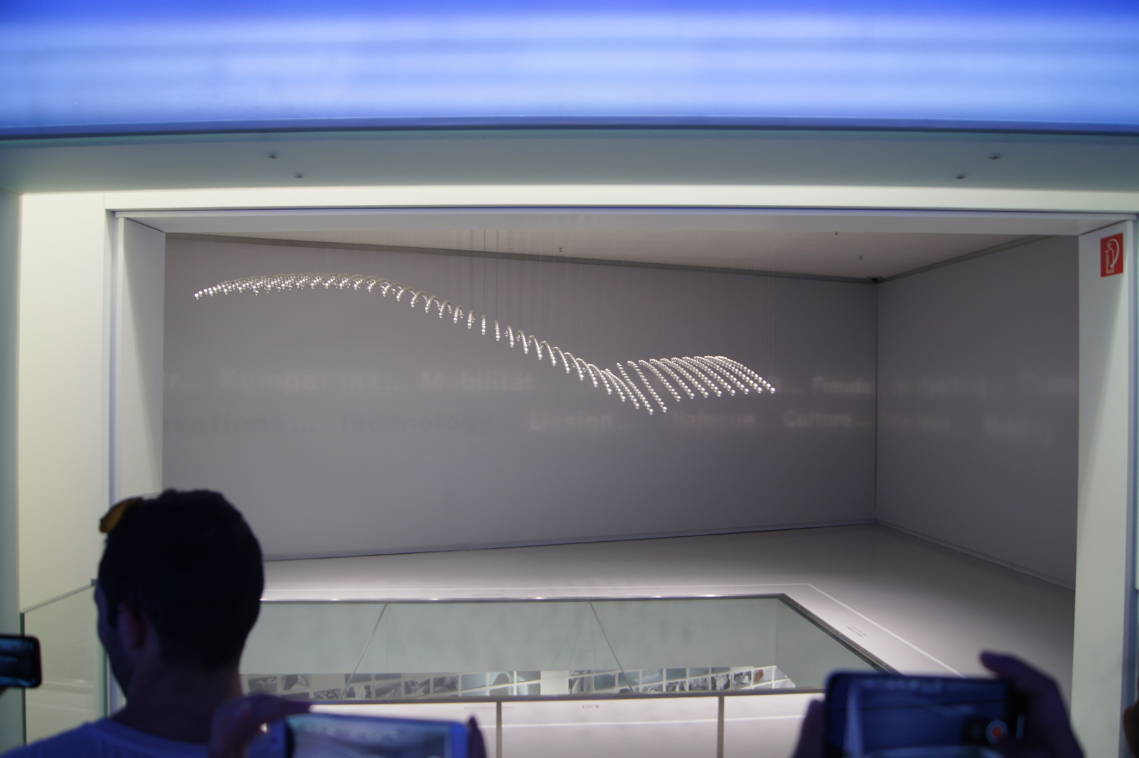 Вот как должен выглядеть современный музей одного из автопроизводителей. Это музей истории БМВ..Мюнхен