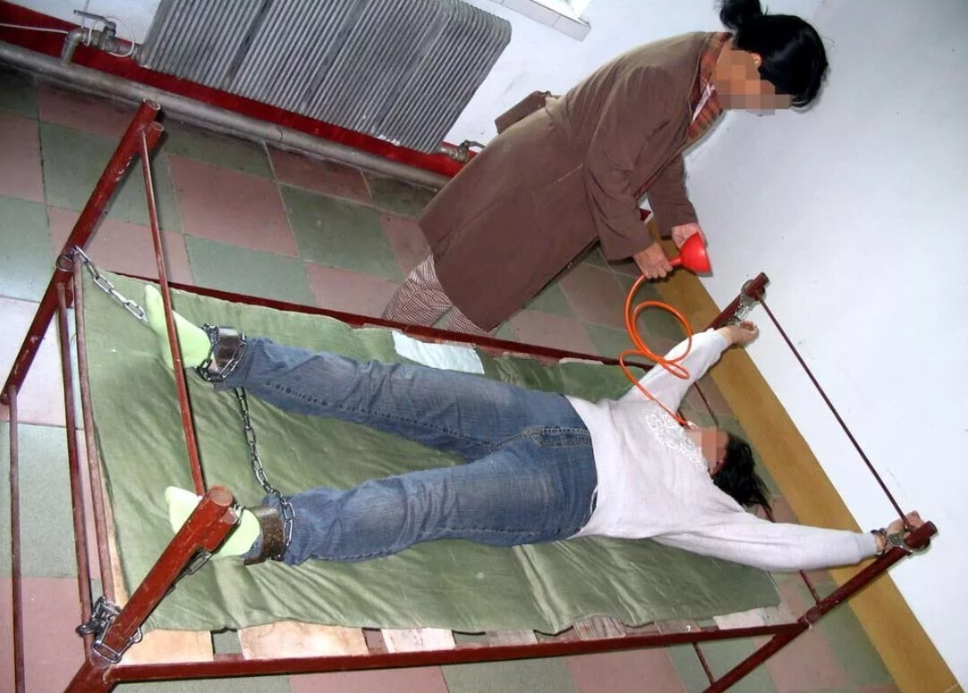 Пытки, принудительные аборты и насекомые для еды: жизнь в северокорейских тюрьмах