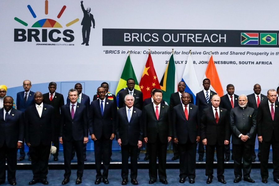 Будет ли Россия мировым лидером? Или надо довольствоваться ролью равноправного партнера? Союзников все равно нет.