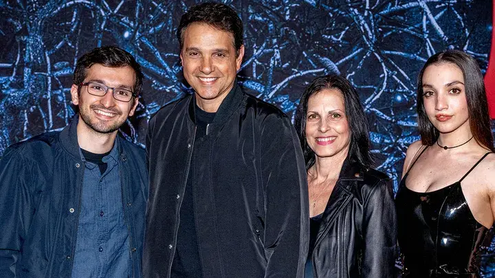 «Аутсайдеры» отмечают 40-летие: актерский состав тогда и сейчас