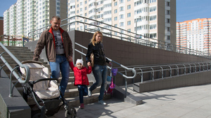 С 1 июля 2023 года в России планируется увеличить суммы пособий на детей, кто сможет получить больше и насколько.