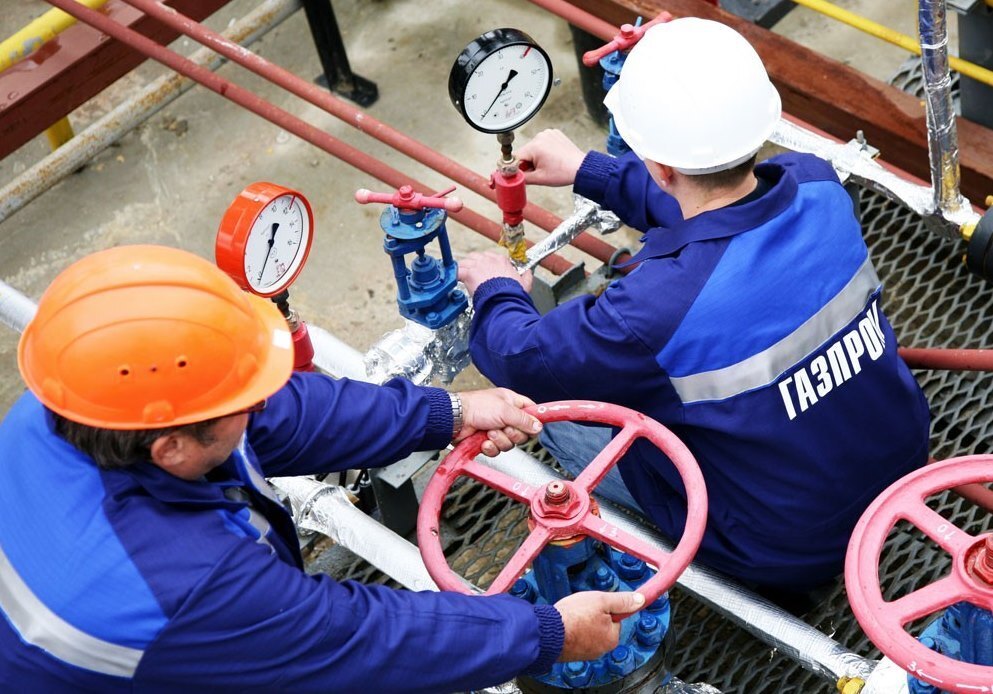 Убытки "Газпрома" хотят переложить на простых россиян? Цены на газ в России могут вырасти в разы