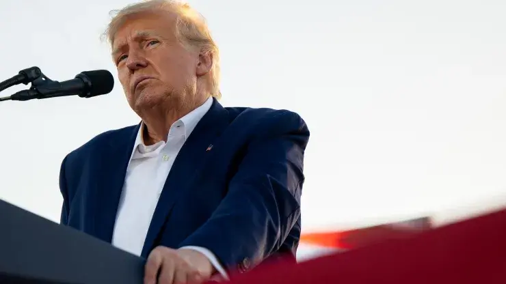 Прямые обновления Трампа: бывший издатель National Enquirer дает показания перед большим жюри!