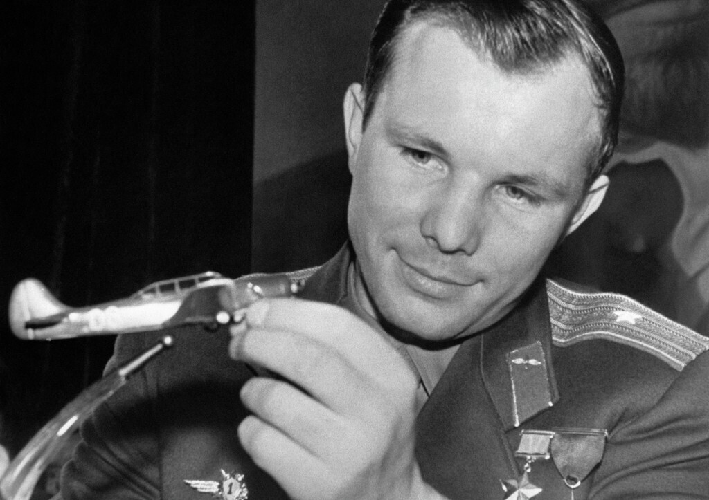 «Жутковатые кадры»: какие тайны раскрыли фото с места гибели Гагарина