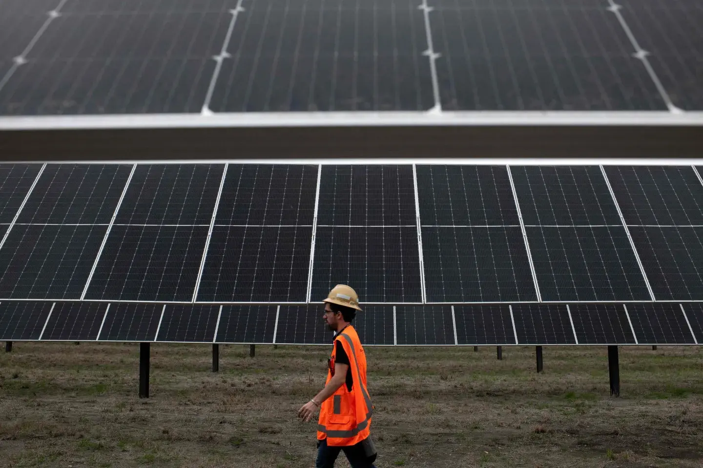 Возобновляемая электроэнергия в США достигла огромного рубежа в 2022 году, и производство только увеличивается