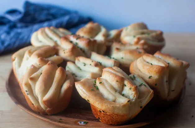 Сметана и шнитт-лук