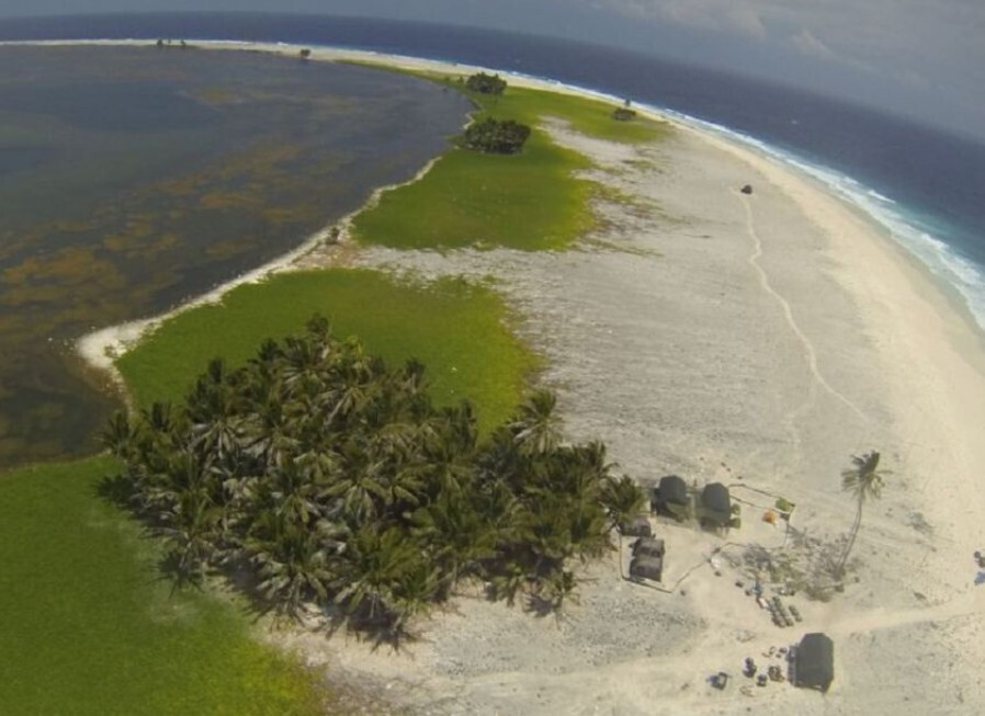 100 лет назад на этом острове посреди моря забыли 100 человек и вернулись туда спустя 7 лет