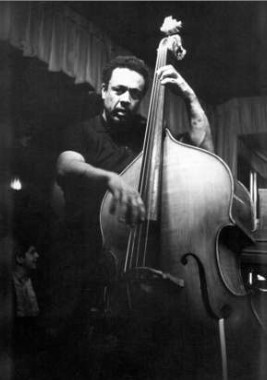 Журнал Rolling Stone выбрал лучших басистов всех времен.