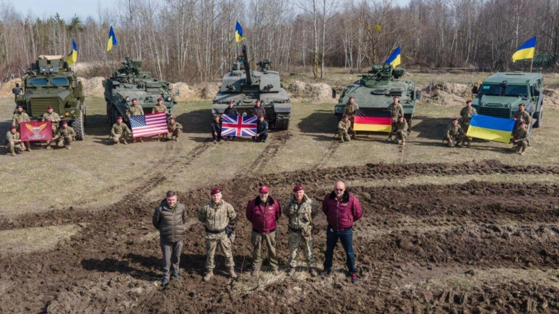 "Шокирующее! Ракета "Кинжал" уничтожила НАТО базу в Украине и забрала жизни десятков офицеров!"