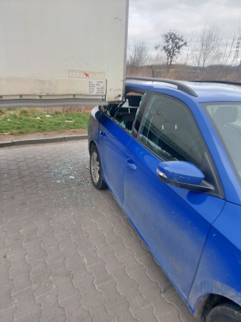 "Как я попал в аварию на арендованной машине и потерял работу: история и просьба о помощи"