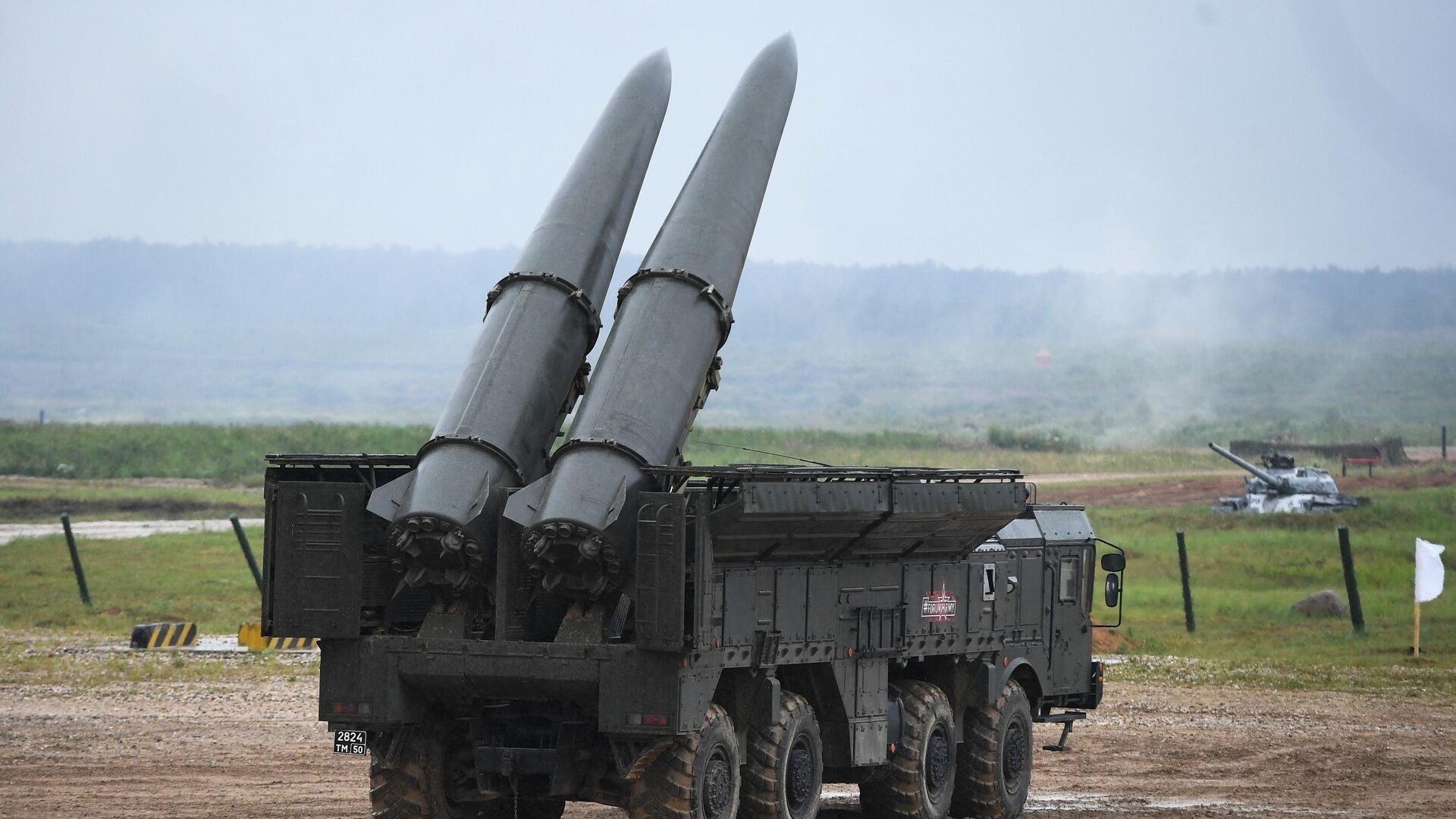 Беларусь заявляет, что защитит себя ядерным оружием, если Запад вторгнется через Польшу