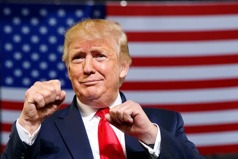 Предъявление Трампу обвинения назначено на вторник днем, и он не признает себя виновным