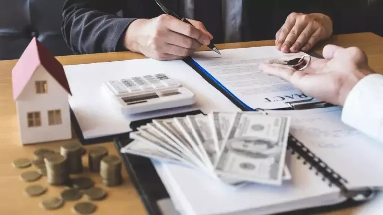 Как переехать в Казахстан из России в 2023 году: подробный гид по визовому режиму, ПМЖ, документам, жилью и работе