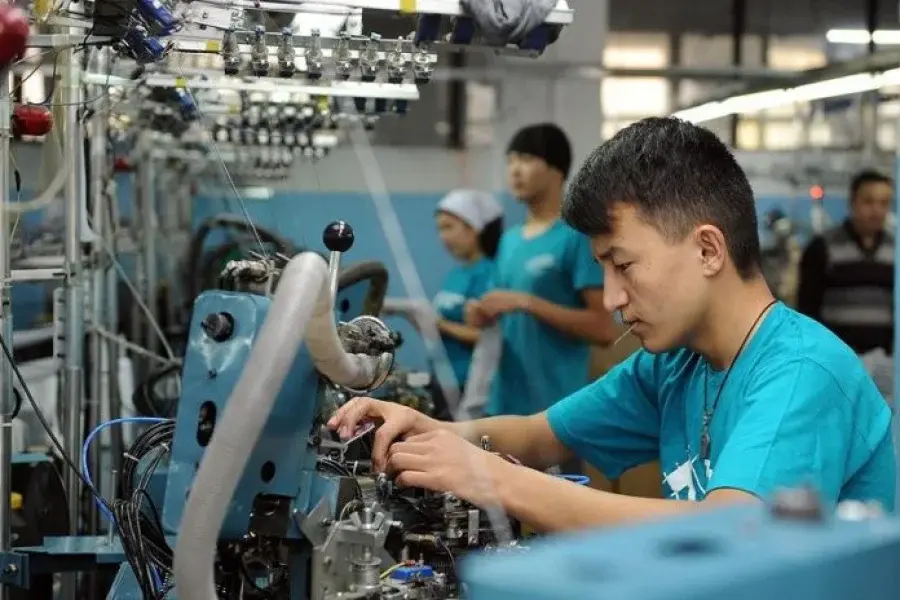 Как переехать в Казахстан из России в 2023 году: подробный гид по визовому режиму, ПМЖ, документам, жилью и работе